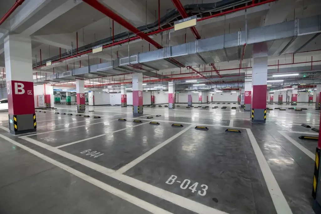 Parking structure